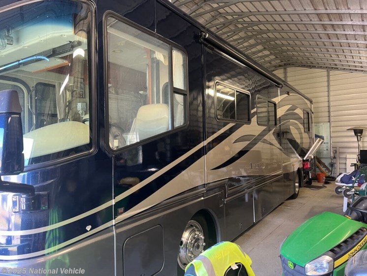 Email now about this 2006 Damon Astoria Pacific 3679! Used 2006 Damon Astoria Pacific 3679 available in Lewes, Delaware