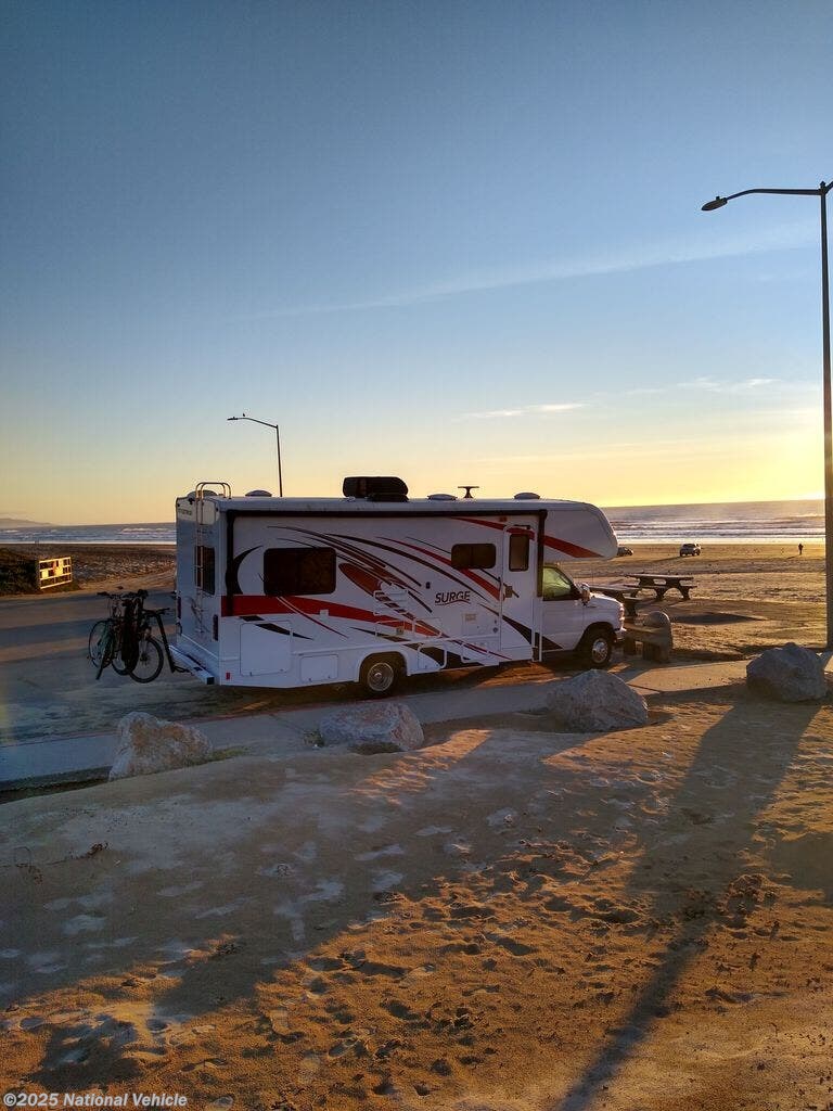 Contact us now about this 2018 Fleetwood Surge 25G! 2018 Surge 25G by Fleetwood from National Vehicle in Arroyo Grande, California