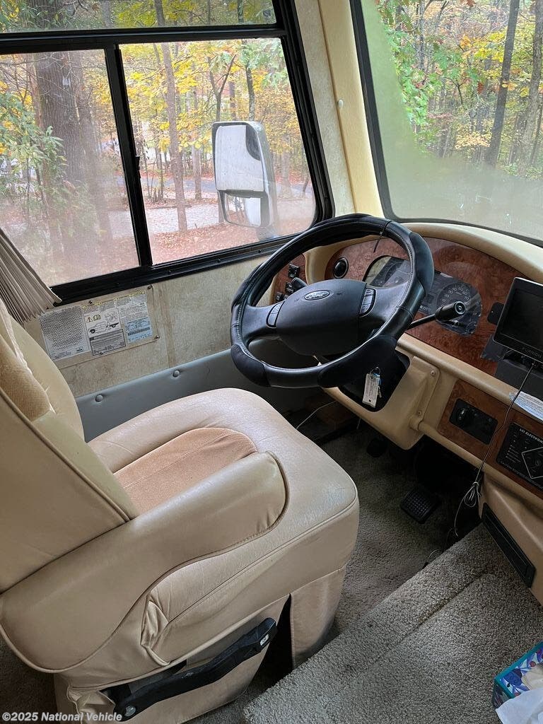 Used 2006 Damon Daybreak 3274 available in Jackson, Georgia