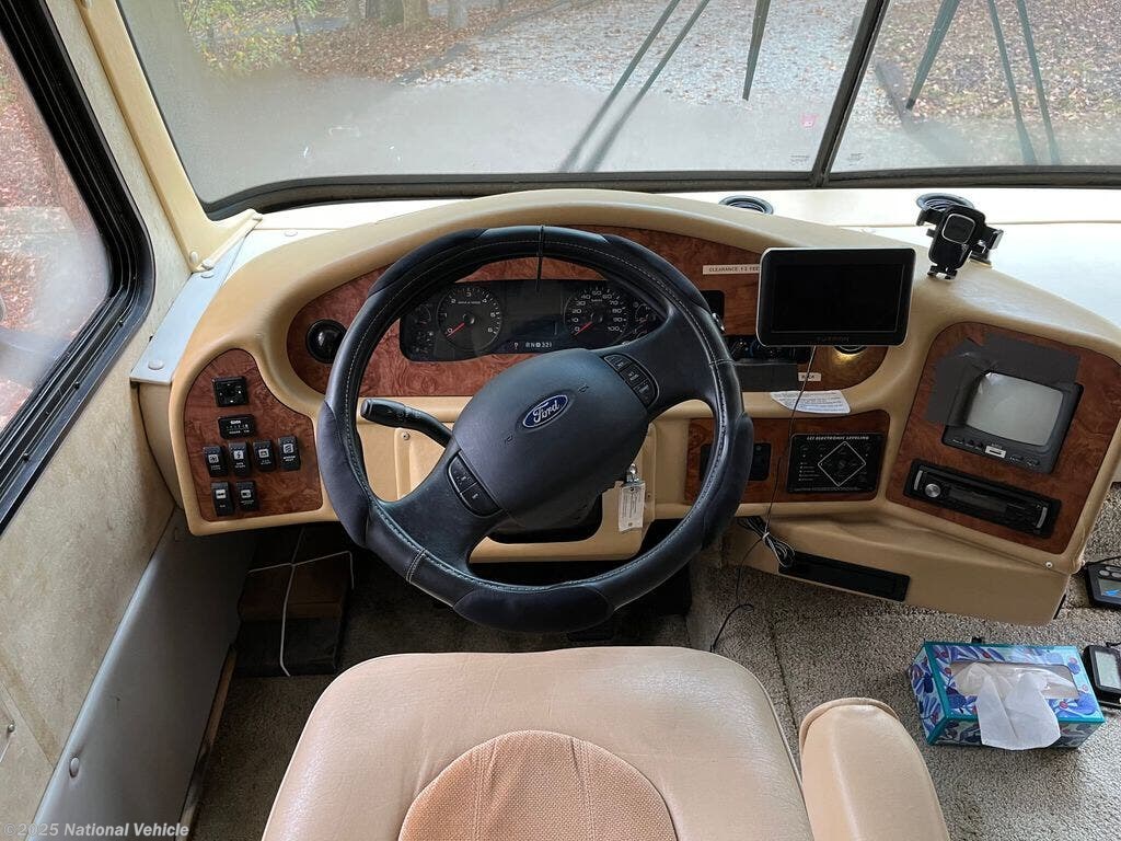 Contact us now about this 2006 Damon Daybreak 3274! 2006 Daybreak 3274 by Damon from National Vehicle in Jackson, Georgia