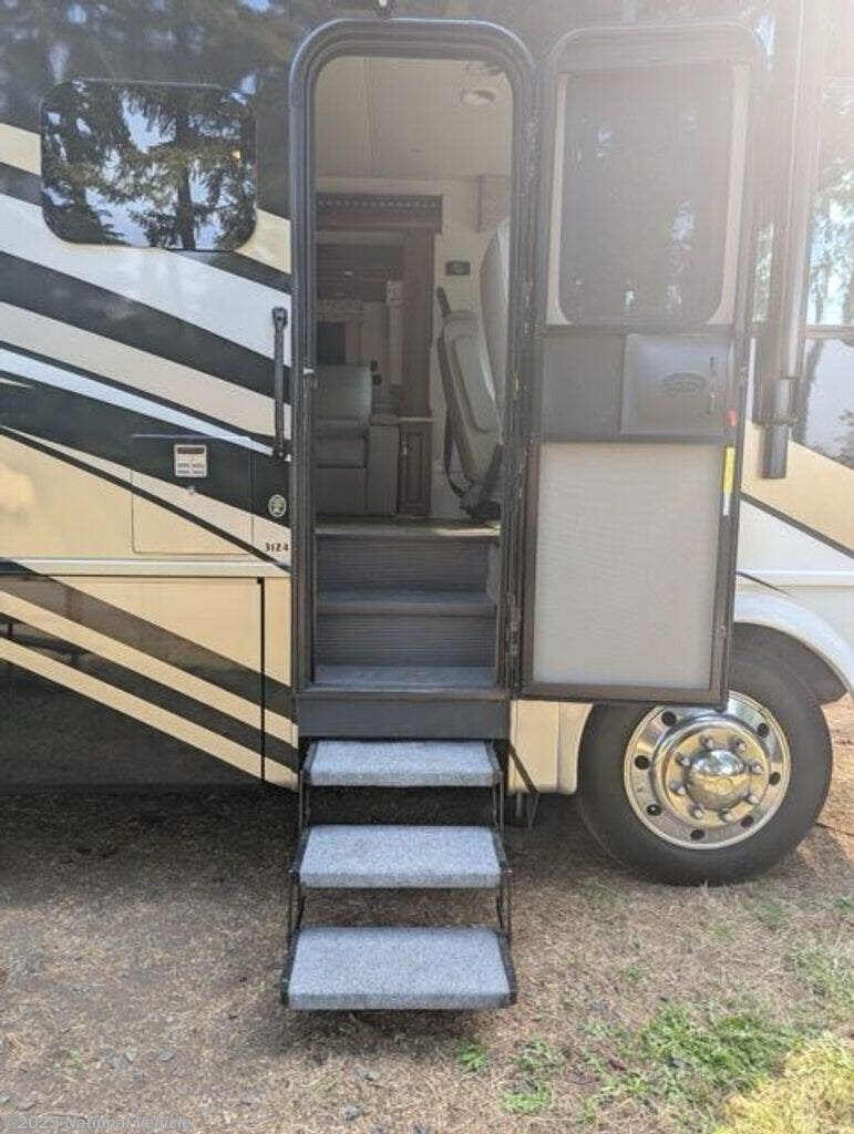 Contact us now about this 2022 Newmar Bay Star 3124! 2022 Bay Star 3124 by Newmar from National Vehicle in Eugene, Oregon