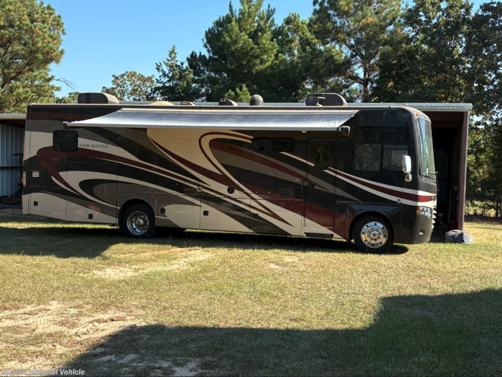 Email now about this 2016 Thor Motor Coach Miramar 33.5! Used 2016 Thor Motor Coach Miramar 33.5 available in Brownsboro, Texas