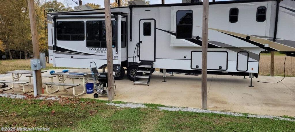 Call now about this 2022 Alliance RV Paradigm 370FB! 2022 Alliance RV Paradigm 370FB - Used Fifth Wheel For Sale by National Vehicle in Elkmont, Alabama