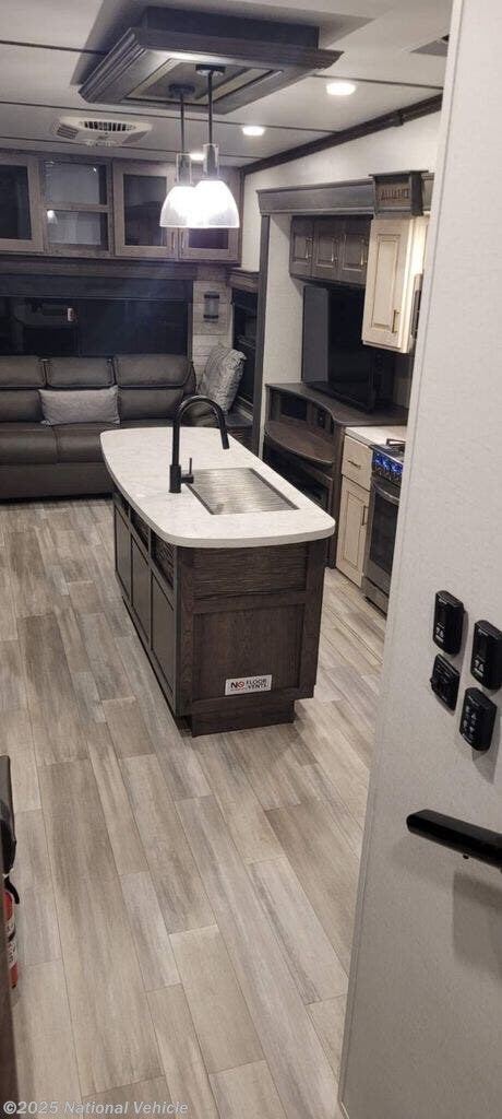 Contact us now about this 2022 Alliance RV Paradigm 370FB! 2022 Paradigm 370FB by Alliance RV from National Vehicle in Elkmont, Alabama