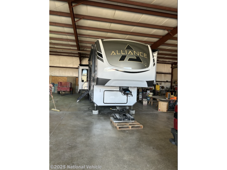 Email now about this 2022 Alliance RV Paradigm 340RL! Used 2022 Alliance RV Paradigm 340RL available in Kankakee, Illinois