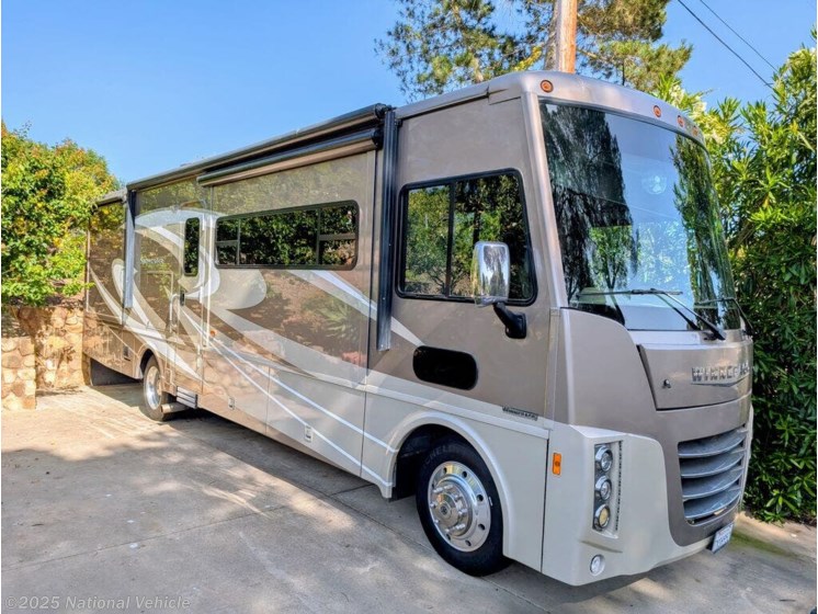 Email now about this 2016 Winnebago Sightseer 33C! Used 2016 Winnebago Sightseer 33C available in Santa Barbara, California