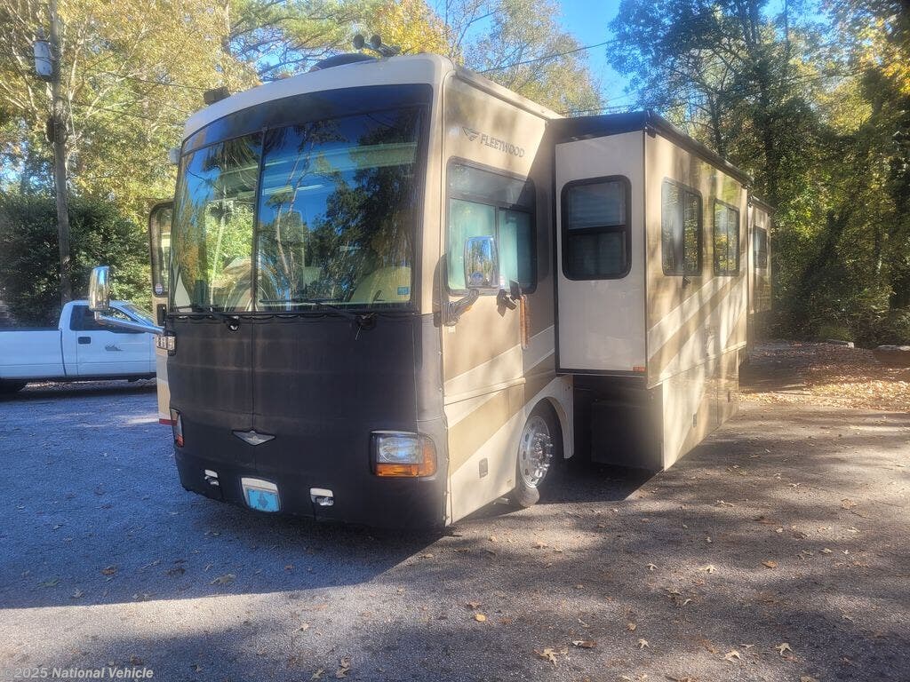 Email now about this 2006 Fleetwood Discovery 39J! Used 2006 Fleetwood Discovery 39J available in Stone Mountain, Georgia