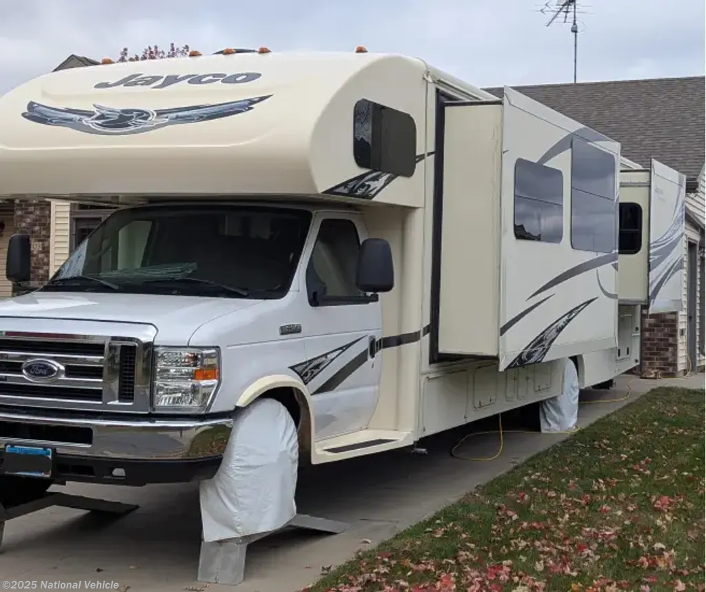 Email now about this 2017 Jayco Greyhawk 29MV! Used 2017 Jayco Greyhawk 29MV available in Byron, Minnesota
