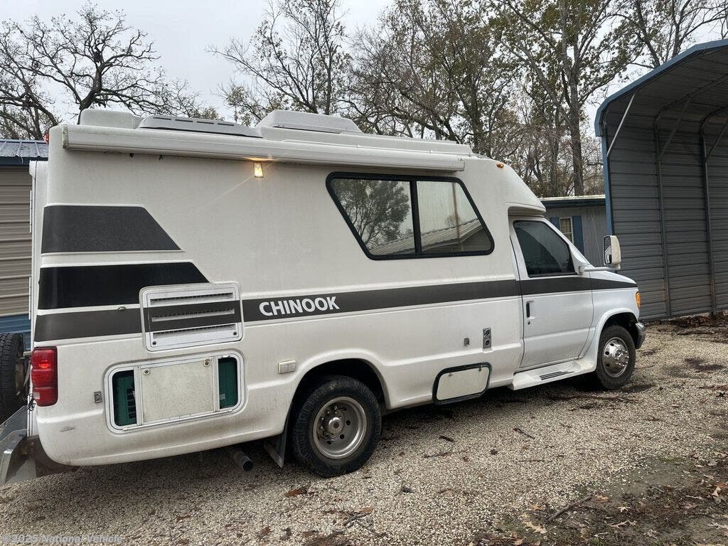 Contact us now about this 2000 Chinook Concourse XL! 2000 Concourse XL by Chinook from National Vehicle in Houston, Texas
