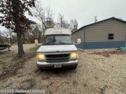 Call now about this 2000 Chinook Concourse XL! 2000 Chinook Concourse XL - Used Class C For Sale by National Vehicle in Houston, Texas
