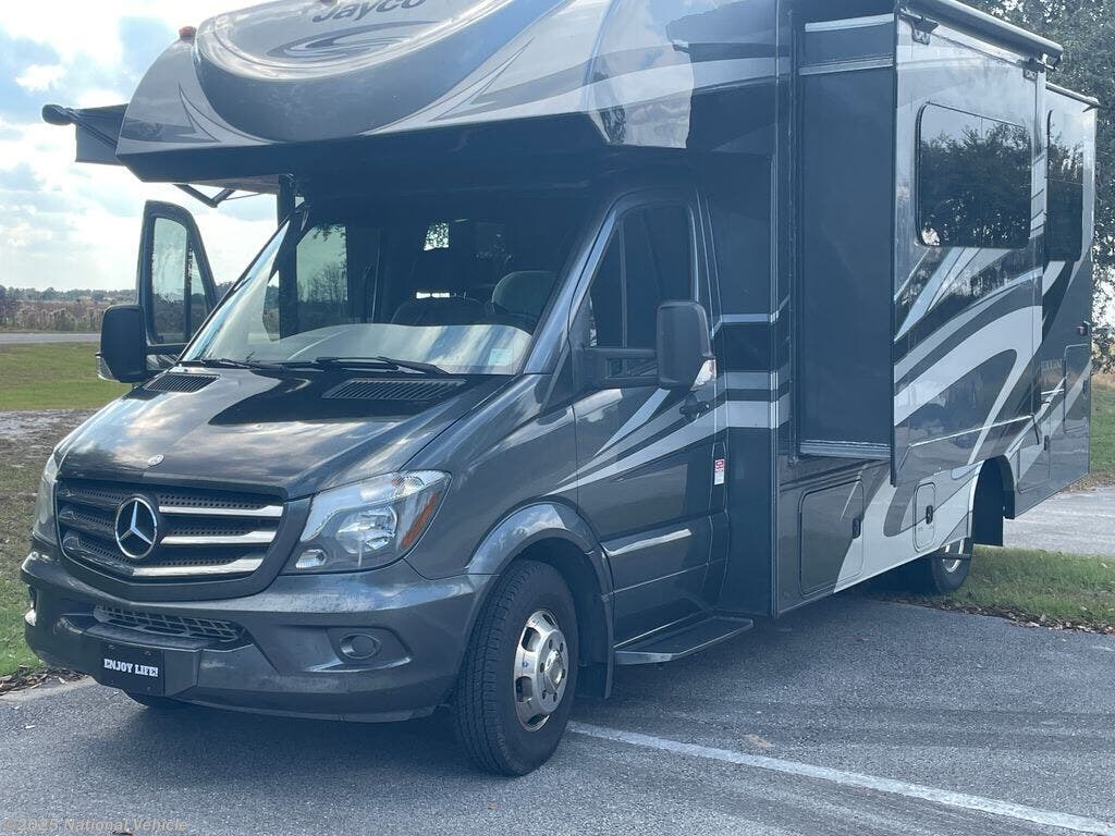 Call now about this 2016 Jayco Melbourne 24K! 2016 Jayco Melbourne 24K - Used Class C For Sale by National Vehicle in Kissimmee, Florida