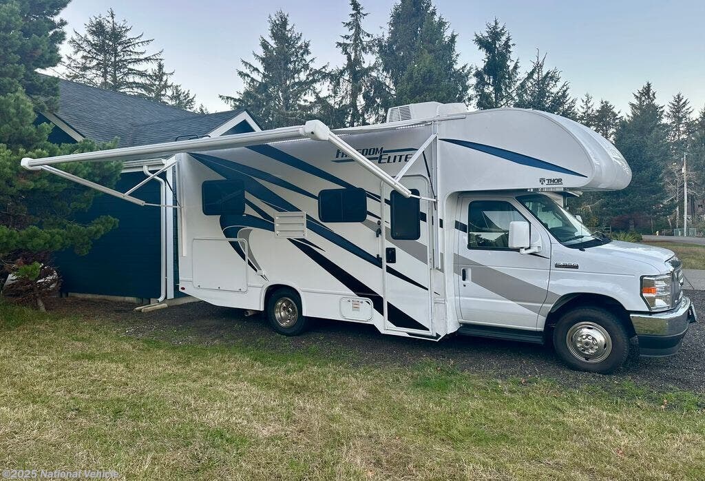 Call now about this 2021 Thor Motor Coach Freedom Elite 22FE! 2021 Thor Motor Coach Freedom Elite 22FE - Used Class C For Sale by National Vehicle in Ocean Shores, Washington