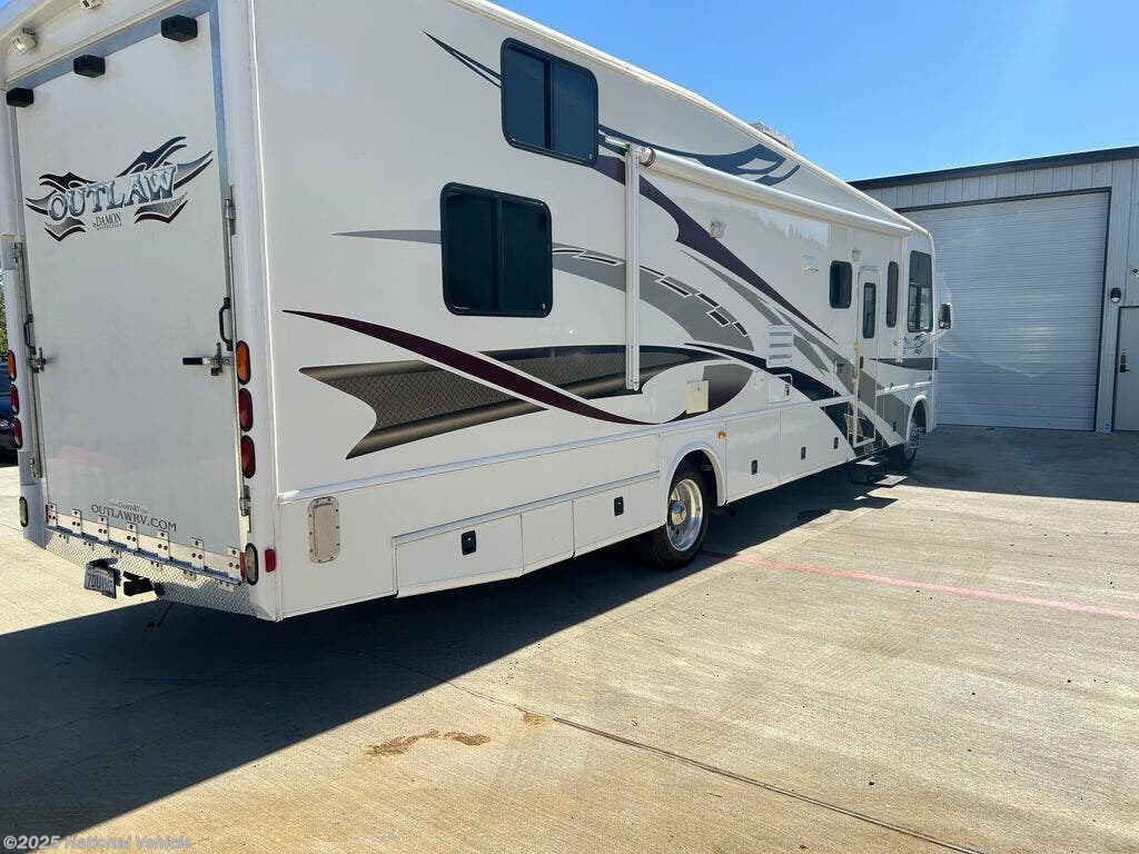 Call now about this 2007 Damon Outlaw 3611! 2007 Damon Outlaw 3611 - Used Class A For Sale by National Vehicle in Frisco, Texas