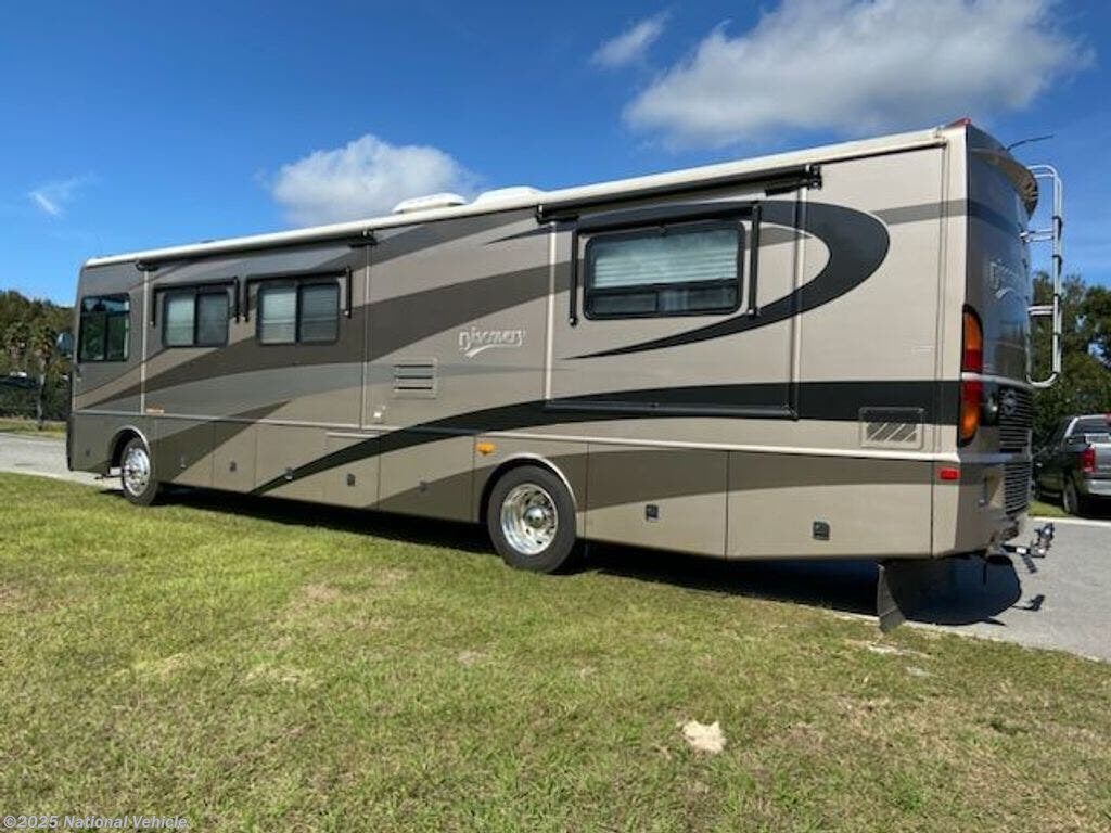 Used 2004 Fleetwood Discovery 39S available in Ocala, Florida