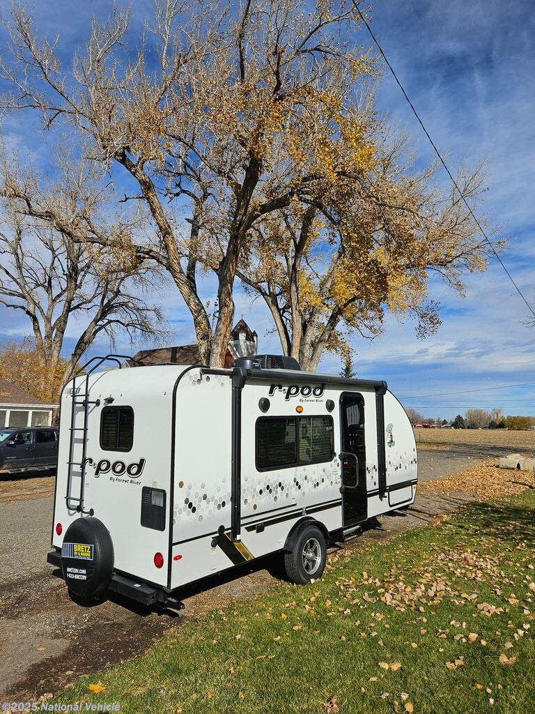 Call now about this 2022 Forest River R-Pod 192! 2022 Forest River R-Pod 192 - Used Travel Trailer For Sale by National Vehicle in Huntley, Montana