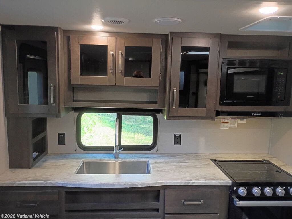 Contact us now about this 2022 Grand Design Transcend Xplor 231RK! 2022 Transcend Xplor 231RK by Grand Design from National Vehicle in Summerfield, Florida