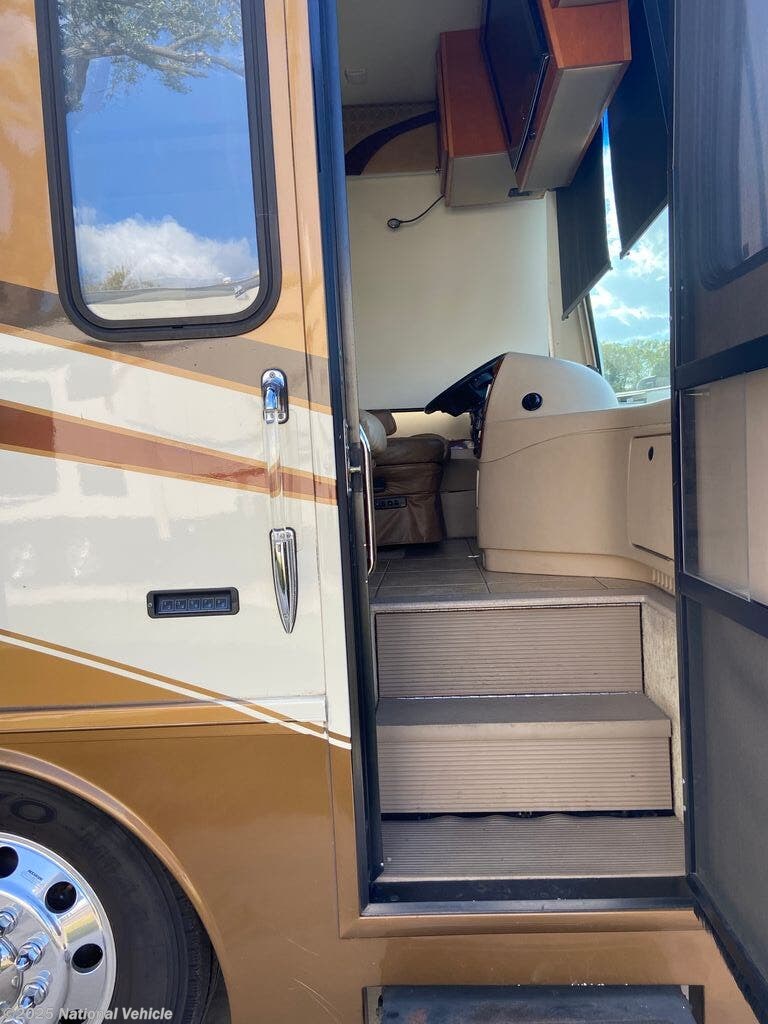 Contact us now about this 2008 Newmar Dutch Star 4317! 2008 Dutch Star 4317 by Newmar from National Vehicle in Raceland, Louisiana