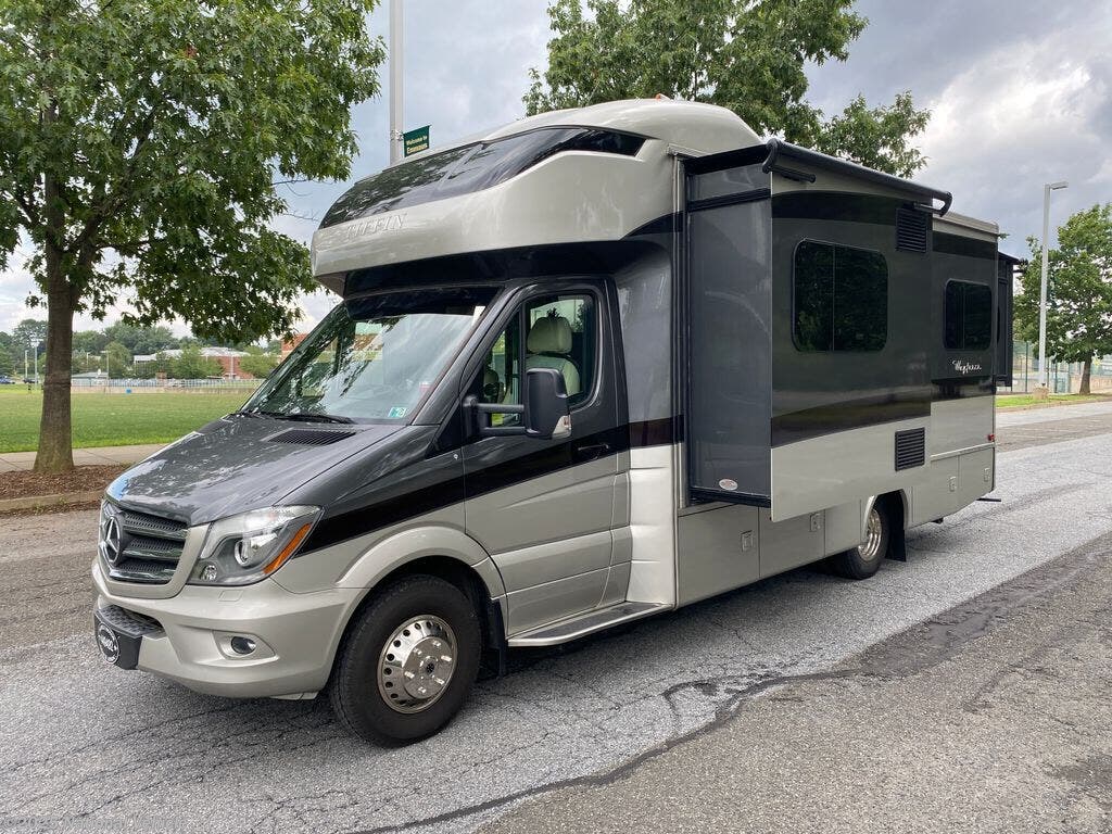 Email now about this 2019 Tiffin Wayfarer 24BW! Used 2019 Tiffin Wayfarer 24BW available in Emmaus, Pennsylvania