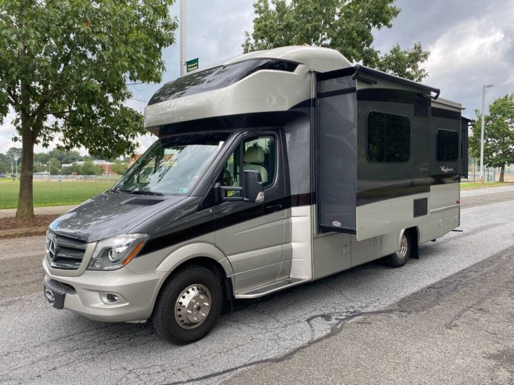 Email now about this 2019 Tiffin Wayfarer 24BW! Used 2019 Tiffin Wayfarer 24BW available in Emmaus, Pennsylvania