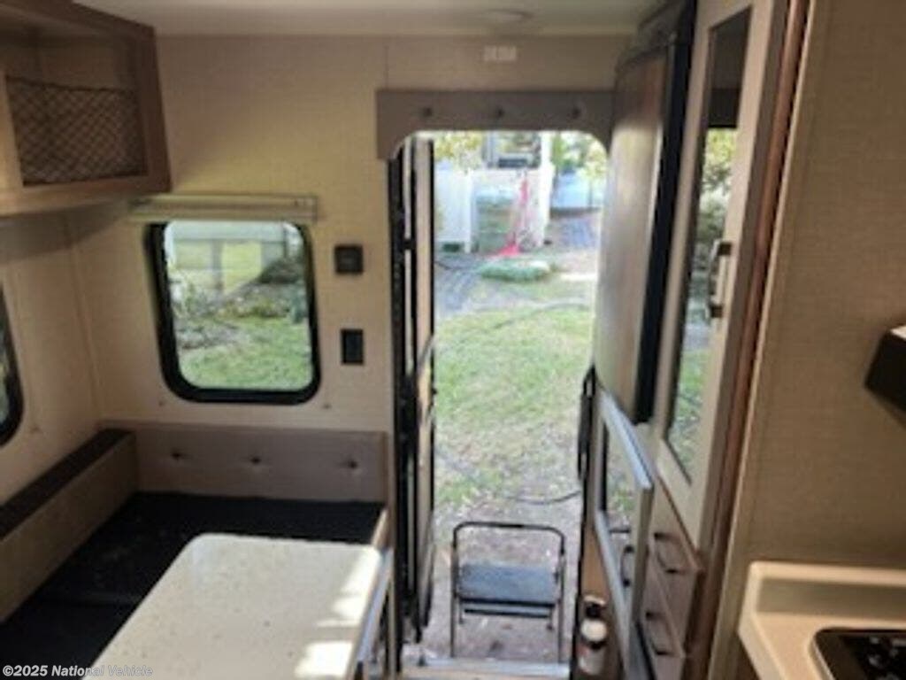 Contact us now about this 2020 Travel Lite Ultra Lite 625SL! 2020 Ultra Lite 625SL by Travel Lite from National Vehicle in Sumter, South Carolina