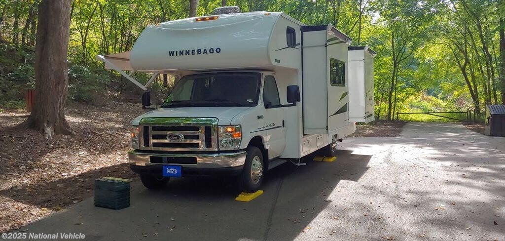 Email now about this 2019 Winnebago Outlook 27D! Used 2019 Winnebago Outlook 27D available in Clarksville, Tennessee