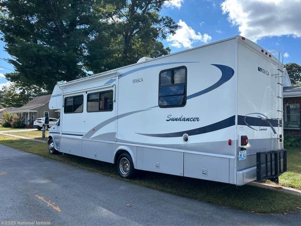 Call now about this 2002 Itasca Sundancer 31C! 2002 Itasca Sundancer 31C - Used Class C For Sale by National Vehicle in Wareham, Massachusetts