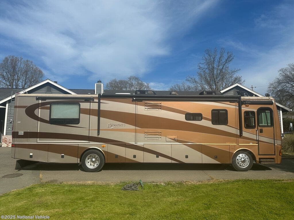 Email now about this 2004 Fleetwood Discovery 39L! Used 2004 Fleetwood Discovery 39L available in Sebastopol, California