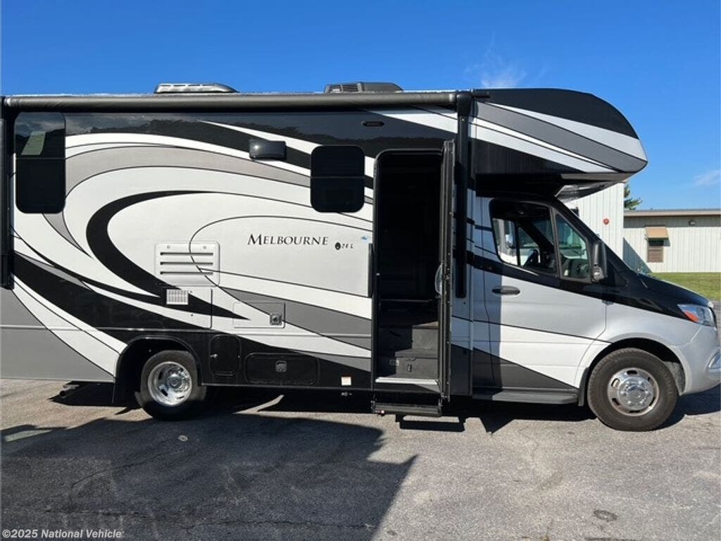 Email now about this 2021 Jayco Melbourne 24L! Used 2021 Jayco Melbourne 24L available in Perryville, Missouri