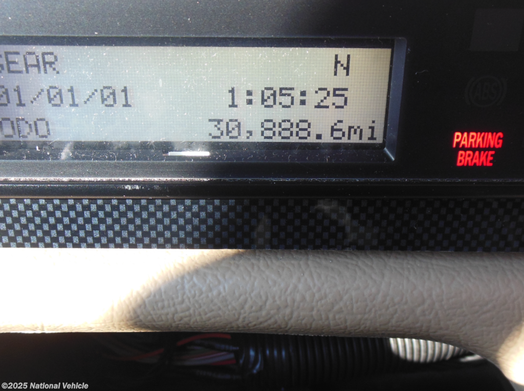 Used 2018 Forest River Legacy 340BH available in Newburgh, Indiana