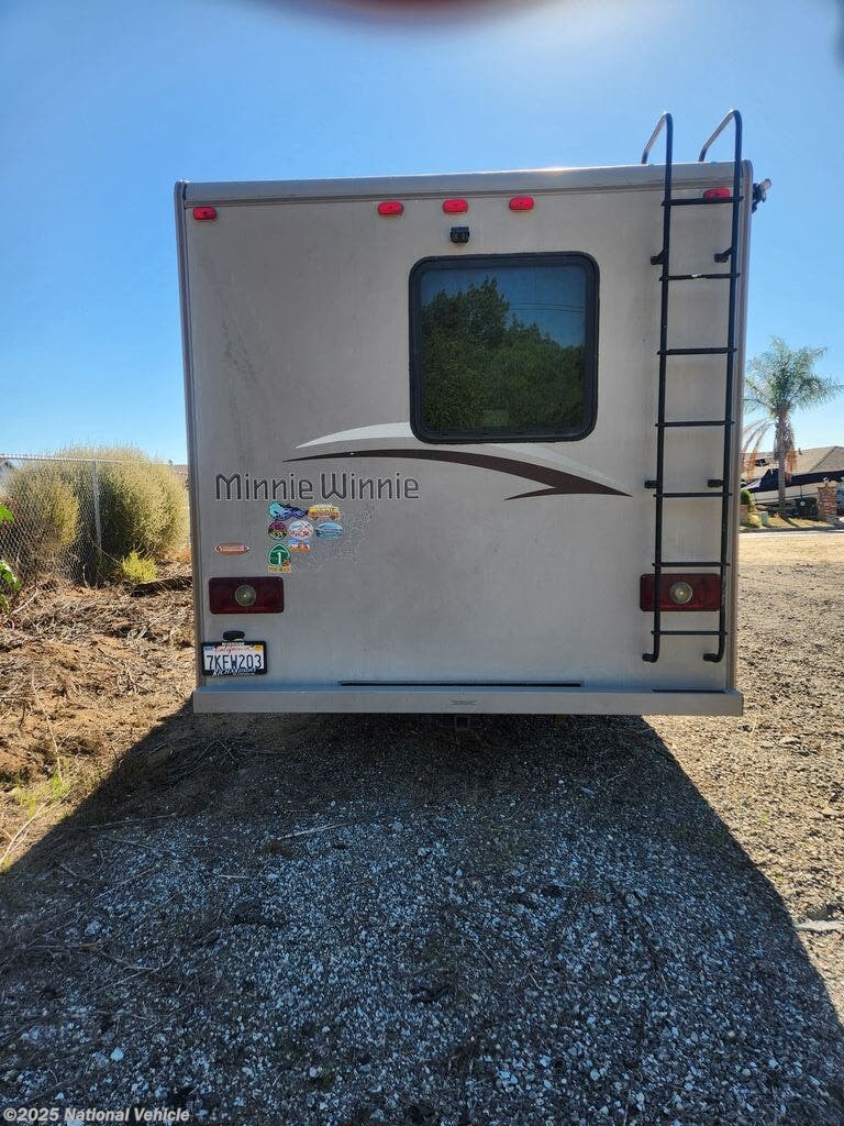 Call now about this 2014 Winnebago Minnie Winnie 31H! 2014 Winnebago Minnie Winnie 31H - Used Class C For Sale by National Vehicle in Riverside, California