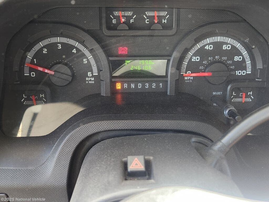 Contact us now about this 2014 Winnebago Minnie Winnie 31H! 2014 Minnie Winnie 31H by Winnebago from National Vehicle in Riverside, California