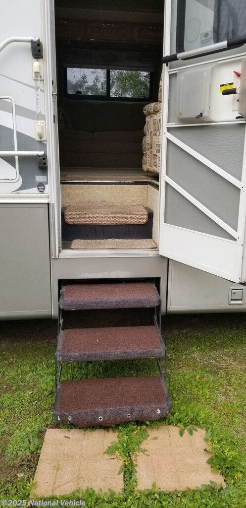 Used 2003 Monaco RV Monarch SE 34PBD available in Citrus Heights, California