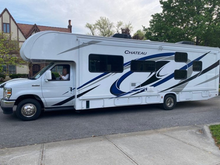 Email now about this 2021 Thor Motor Coach Chateau 31EV! Used 2021 Thor Motor Coach Chateau 31EV available in Lawrence, Kansas
