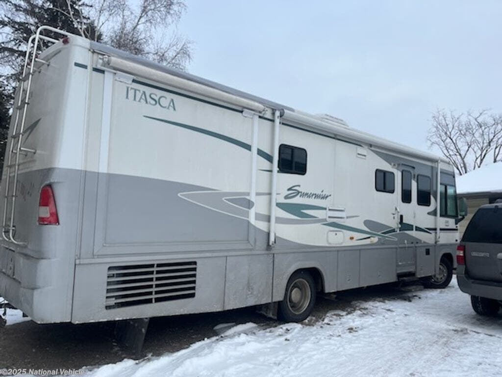 Used 2003 Itasca Suncruiser 31Y available in Detroit Lakes, Minnesota