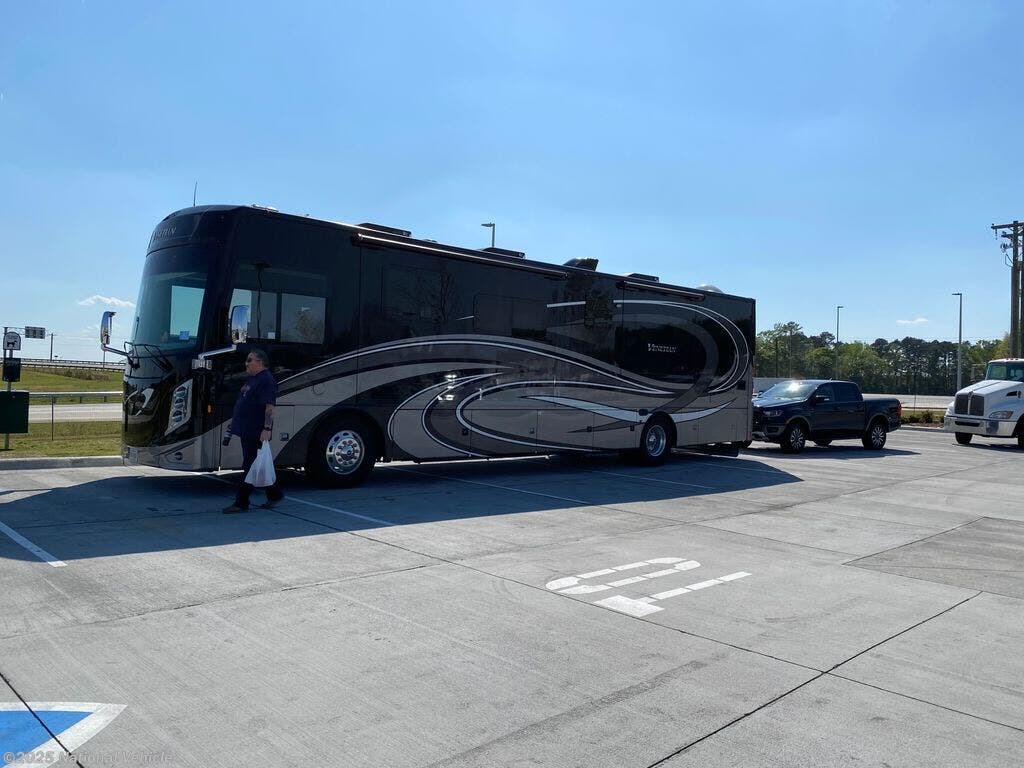 Email now about this 2022 Thor Motor Coach Venetian 40R! Used 2022 Thor Motor Coach Venetian 40R available in Summerville, South Carolina