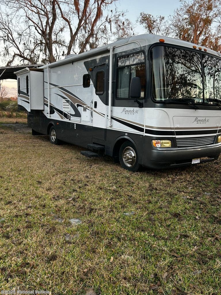 Call now about this 2005 Monaco RV Monarch SE 30PDD! 2005 Monaco RV Monarch SE 30PDD - Used Class A For Sale by National Vehicle in Stark, Florida
