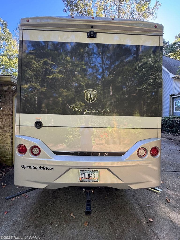 Call now about this 2019 Tiffin Wayfarer 24TW! 2019 Tiffin Wayfarer 24TW - Used Class C For Sale by National Vehicle in Marietta, Georgia