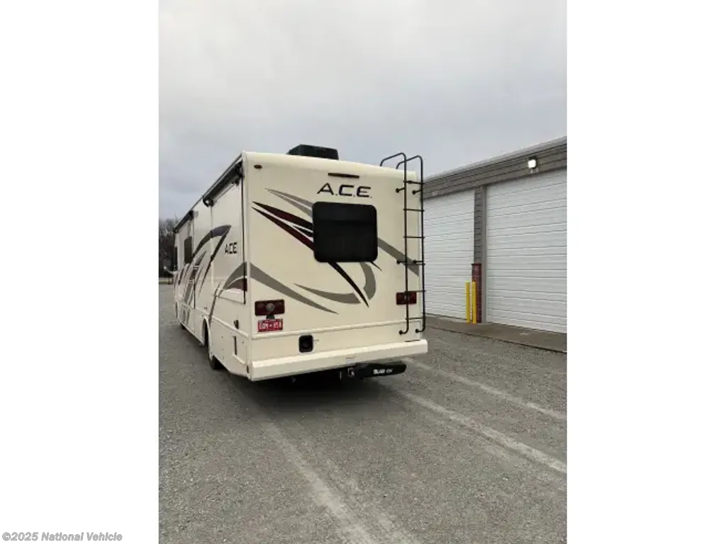 Call now about this 2020 Thor Motor Coach A.C.E. 33.1! 2020 Thor Motor Coach A.C.E. 33.1 - Used Class A For Sale by National Vehicle in Grove, Oklahoma