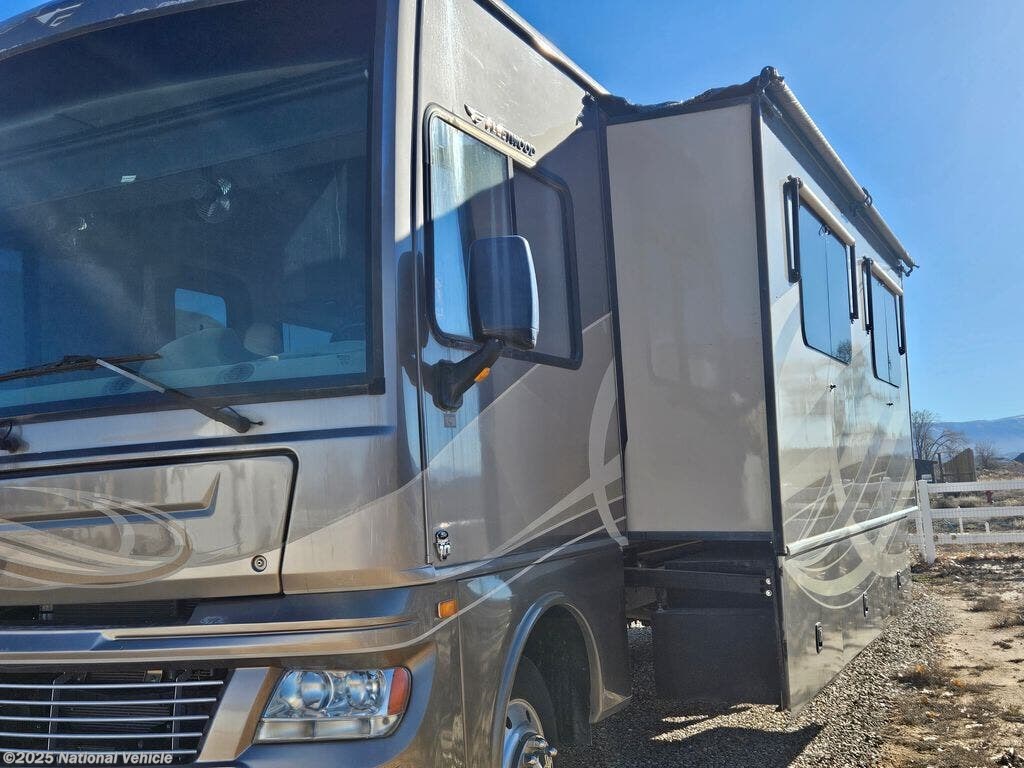 Call now about this 2015 Fleetwood Bounder 35K! 2015 Fleetwood Bounder 35K - Used Class A For Sale by National Vehicle in Cedar City, Utah