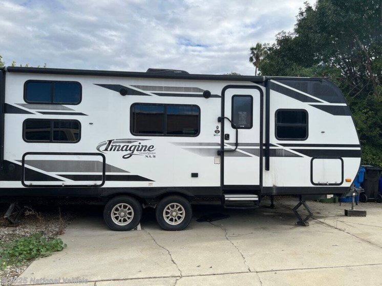Email now about this 2019 Grand Design Imagine 21BHE! Used 2019 Grand Design Imagine 21BHE available in Simi Valley, California