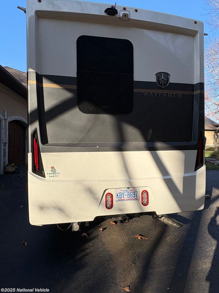 Call now about this 2023 Tiffin Wayfarer 25JW! 2023 Tiffin Wayfarer 25JW - Used Class C For Sale by National Vehicle in Sherrills Ford, North Carolina