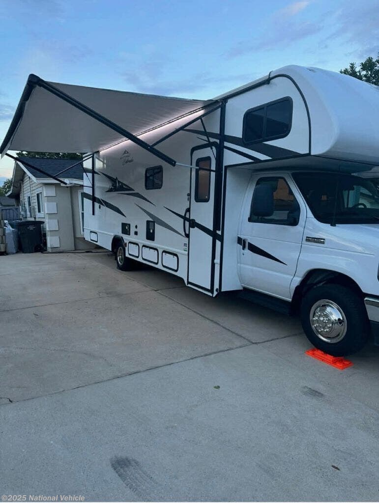 Email now about this 2023 East to West Entrada 2900DS! Used 2023 East to West Entrada 2900DS available in San Antonio, Texas