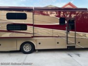 Used 2018 Dynamax Corp DX3 37BH available in Tampa, Florida