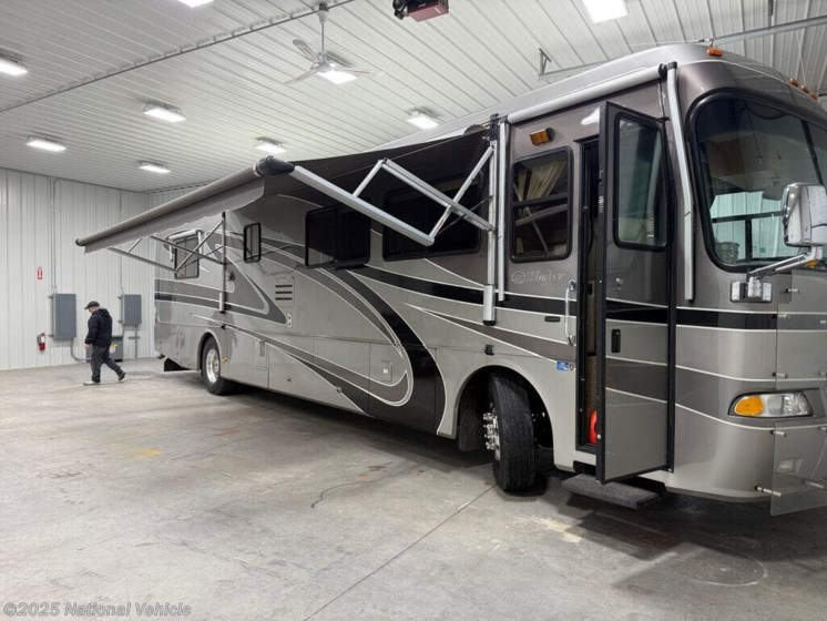 Email now about this 2002 Monaco RV Windsor 40PBDD! Used 2002 Monaco RV Windsor 40PBDD available in Traverse City, Michigan