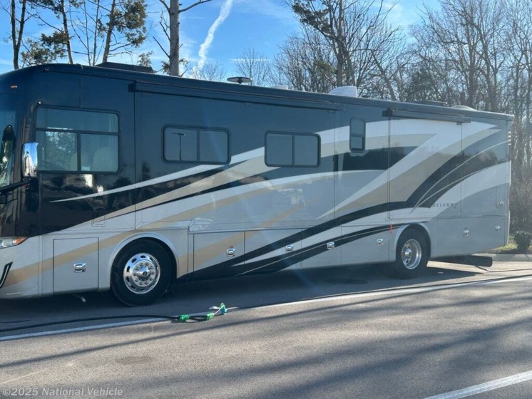 Email now about this 2005 Coachmen Sportscoach Encore 380DS! Used 2005 Coachmen Sportscoach Encore 380DS available in Clarksville, Ohio