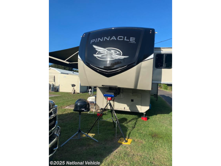 Email now about this 2022 Jayco Pinnacle 32RLTS! Used 2022 Jayco Pinnacle 32RLTS available in Mission, Texas