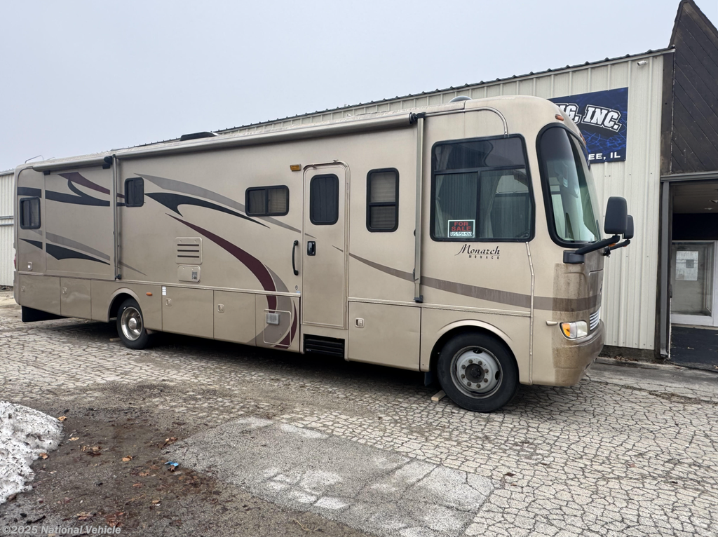 Call now about this 2007 Monaco RV Monarch 37PCT! 2007 Monaco RV Monarch 37PCT - Used Class A For Sale by National Vehicle in Kankakee, Illinois