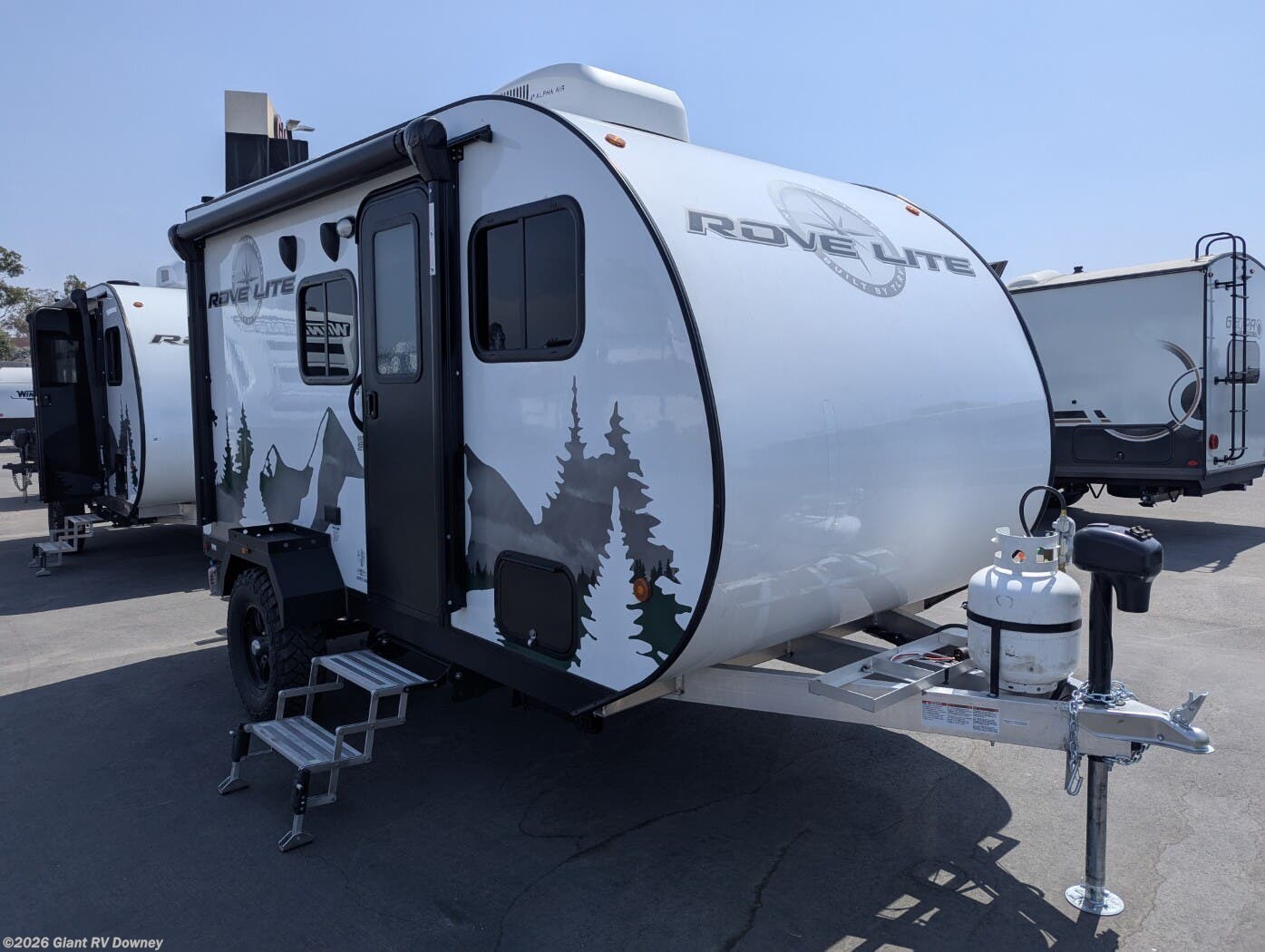 Email now about this 2025 Travel Lite Rove Lite 14FB! New 2025 Travel Lite Rove Lite 14FB available in Downey, California