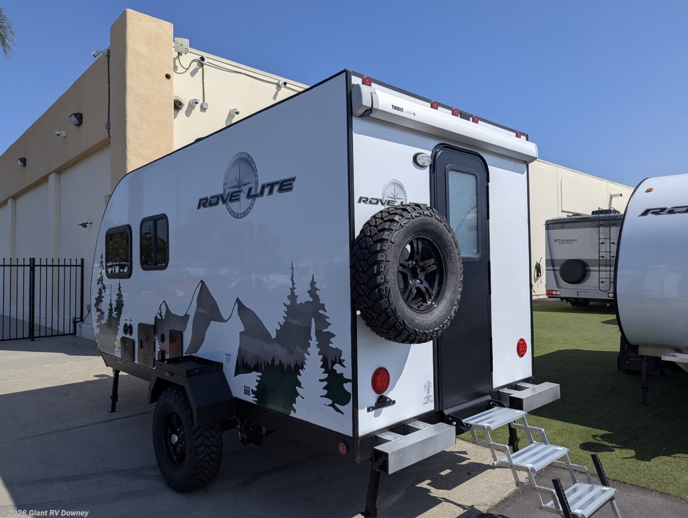 Contact us now about this 2025 Travel Lite Rove Lite 16RE! 2025 Rove Lite 16RE by Travel Lite from Giant RV in Downey, California