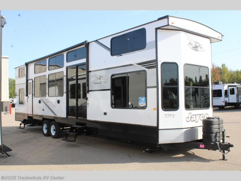 Email now about this 2025 Jayco Jay Flight Bungalow JayLoft! New 2025 Jayco Jay Flight Bungalow JayLoft available in Clio, Michigan